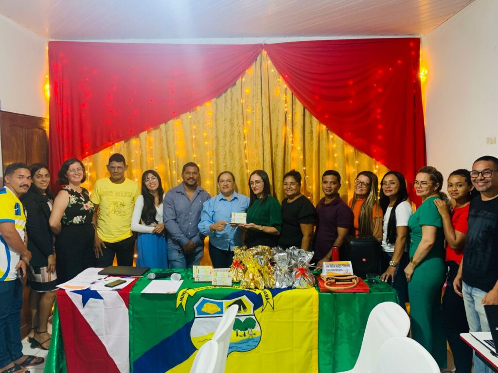 Conselho Municipal de Educação de Cachoeira do Piriá realiza reunião histórica com entrega de resoluções e pareceres para escolas da zona rural